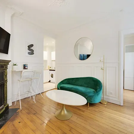 Apartment Superb Appt - 17th Ard - Mobility Lease *